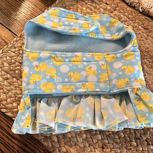 New with tags handmade, Pet harness 18-20 cute ducks strong D ring and webbing - Picture 2 of 5